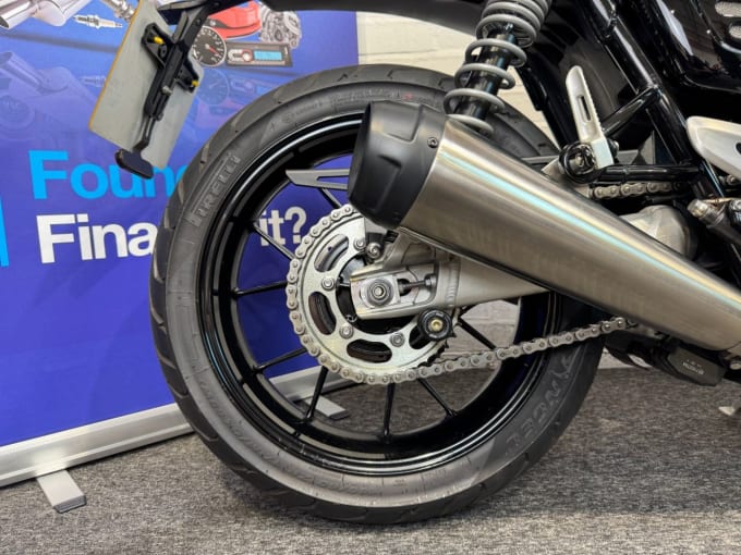 2025 Triumph Speed Twin 1200