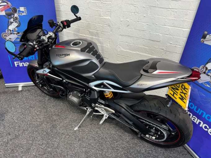 2025 Triumph Street Triple 765