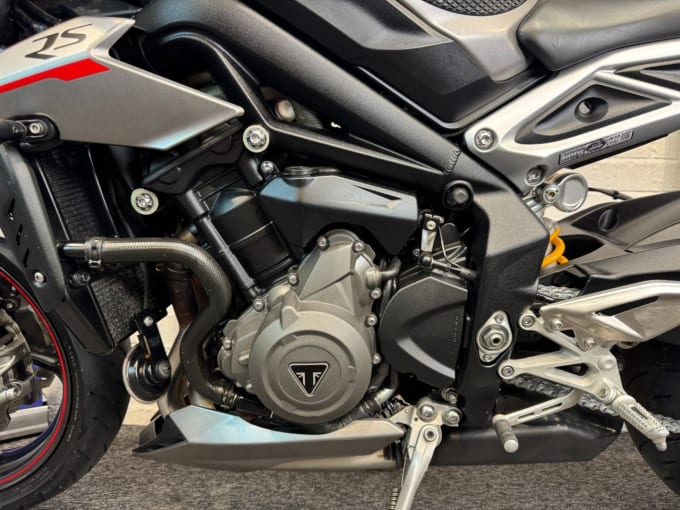 2025 Triumph Street Triple 765