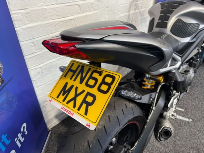 2025 Triumph Street Triple 765
