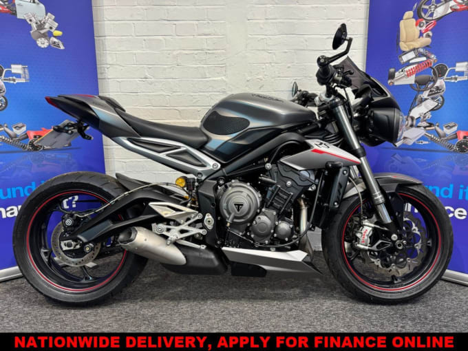 2025 Triumph Street Triple 765