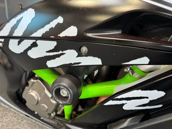 2025 Kawasaki Ninja Zx-10r