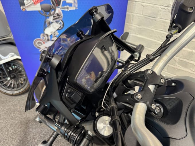 2025 Moto Guzzi V85