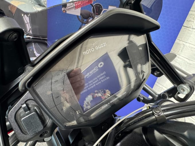 2025 Moto Guzzi V85
