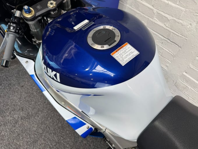 2025 Suzuki Gsx-r750