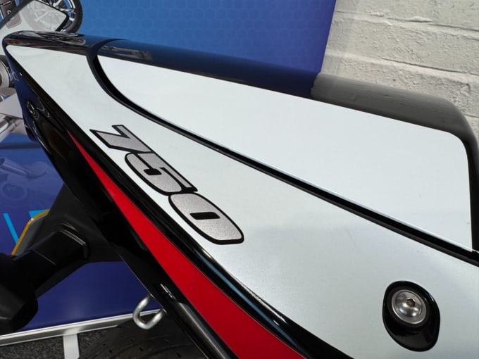 2025 Suzuki Gsx-r750