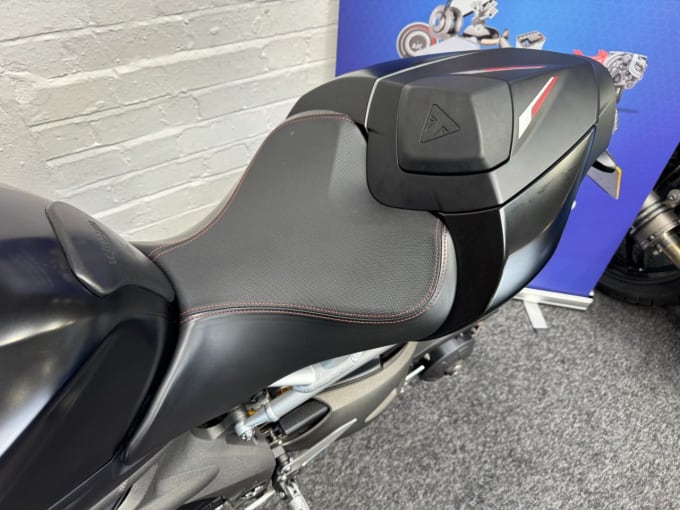 2025 Triumph Speed Triple 1050