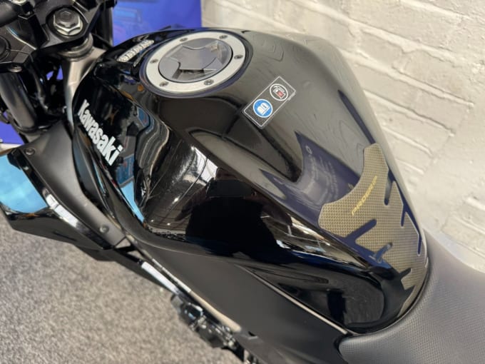 2025 Kawasaki Z250