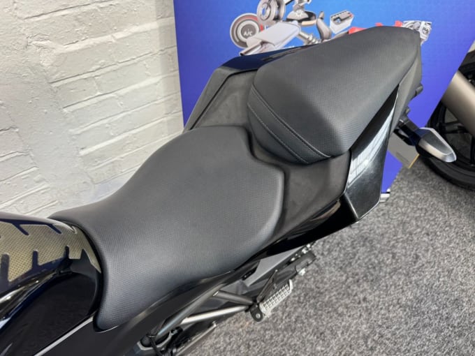 2025 Kawasaki Z250