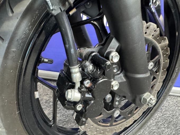2025 Kawasaki Z250