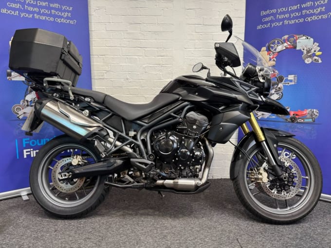2025 Triumph Tiger 800