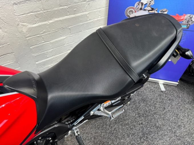 2025 Honda Cb650f