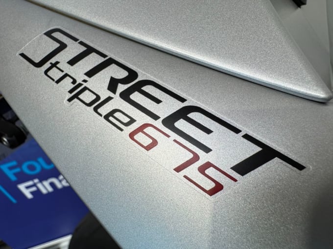 2025 Triumph Street Triple 675