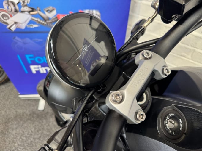 2025 Triumph Trident 660