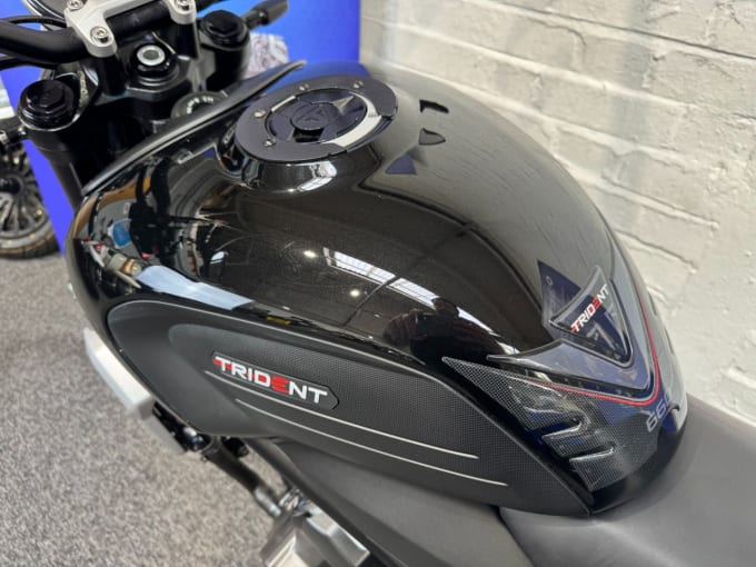 2025 Triumph Trident 660
