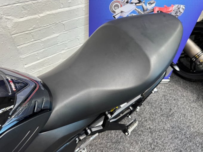 2025 Triumph Trident 660