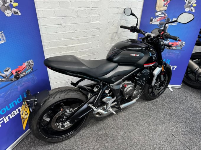 2025 Triumph Trident 660