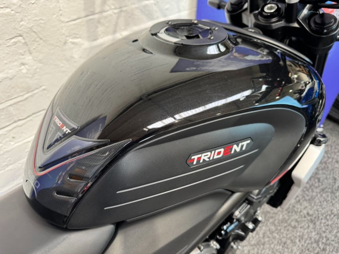 2025 Triumph Trident 660