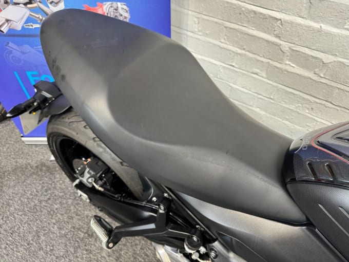 2025 Triumph Trident 660