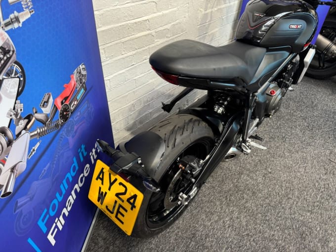 2025 Triumph Trident 660