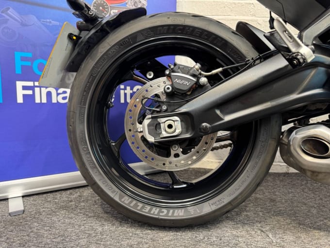 2025 Triumph Trident 660