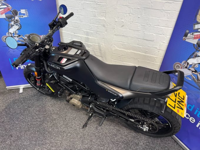 2025 Husqvarna Svartpilen 401