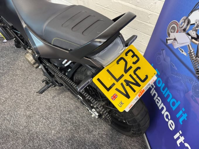 2025 Husqvarna Svartpilen 401