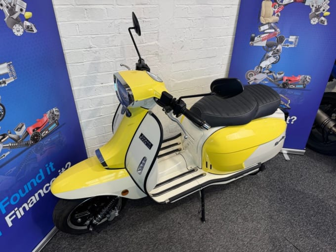 2025 Royal Alloy Gp 125