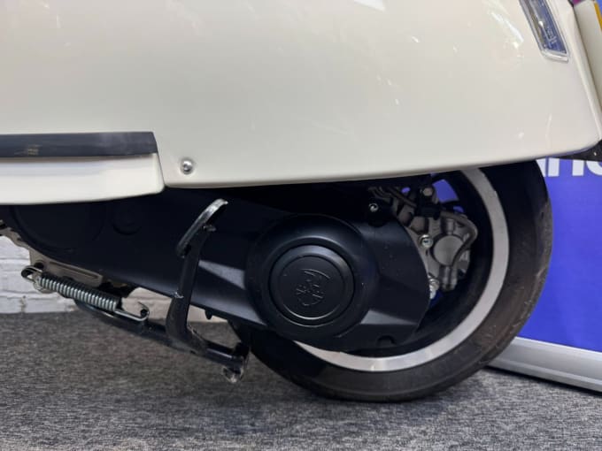 2025 Royal Alloy Gp 125