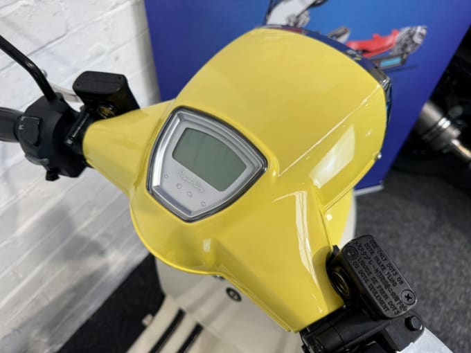 2025 Royal Alloy Gp 125