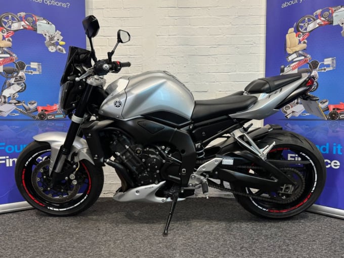 2025 Yamaha Fz1