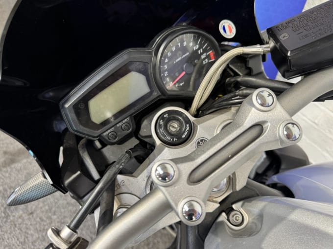 2025 Yamaha Fz1
