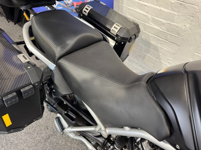 2025 Moto Guzzi Stelvio 1200