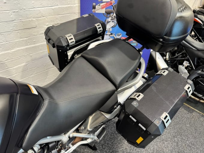 2025 Moto Guzzi Stelvio 1200