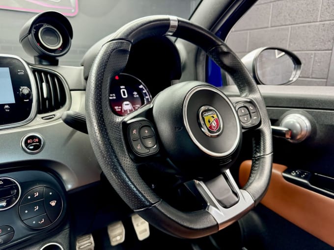 2025 Abarth 595