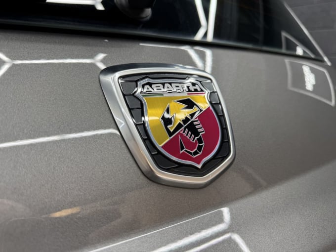 2025 Abarth 595