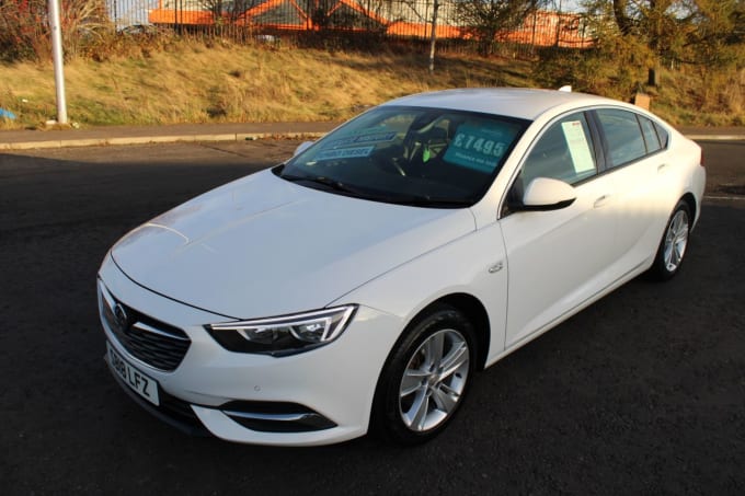 2025 Vauxhall Insignia