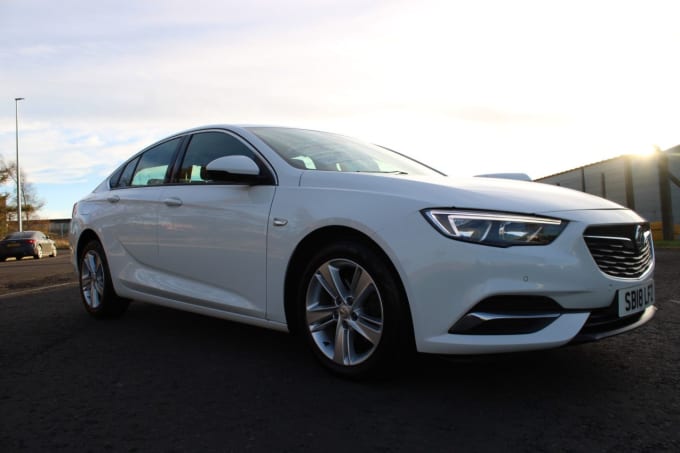 2025 Vauxhall Insignia