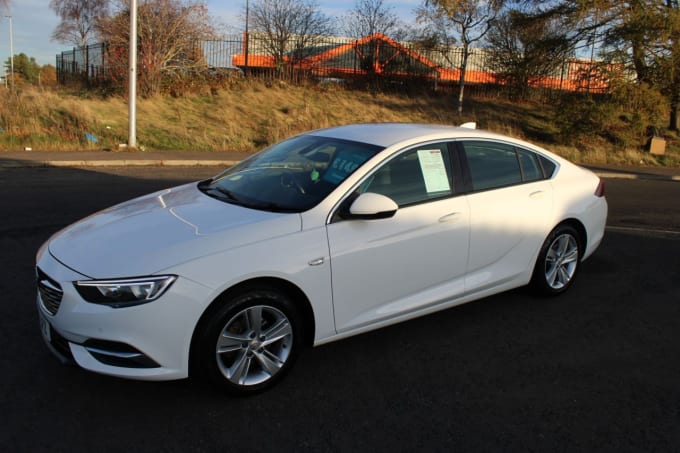 2025 Vauxhall Insignia