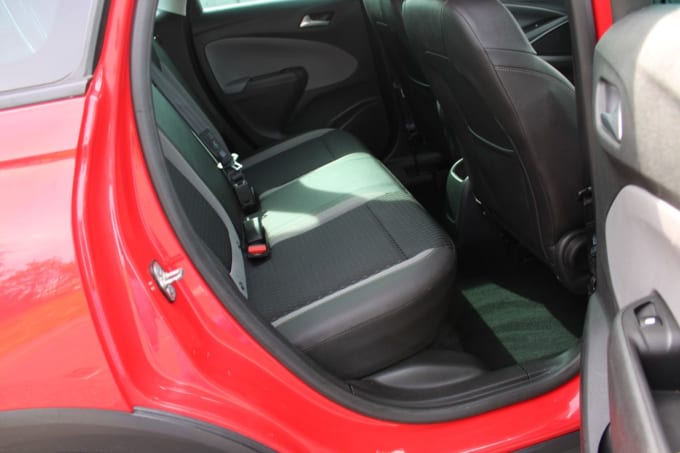 2025 Vauxhall Crossland X