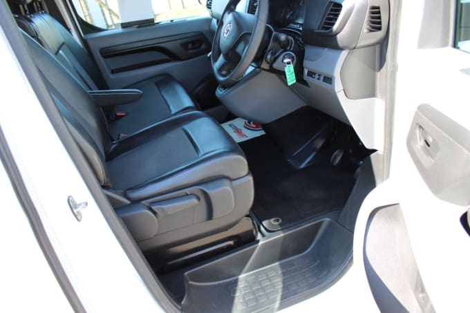 2025 Vauxhall Vivaro