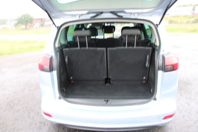 2025 Vauxhall Zafira Tourer