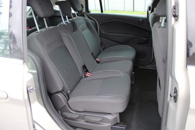 2025 Ford Grand C-max