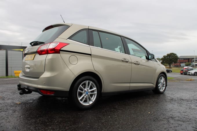 2025 Ford Grand C-max