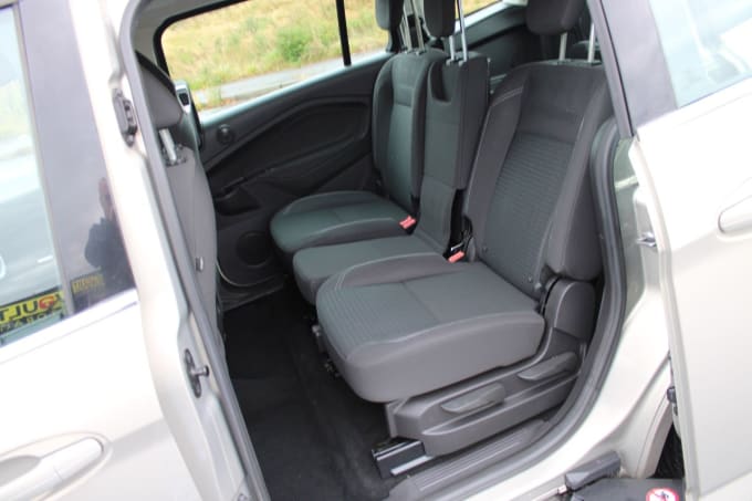 2025 Ford Grand C-max