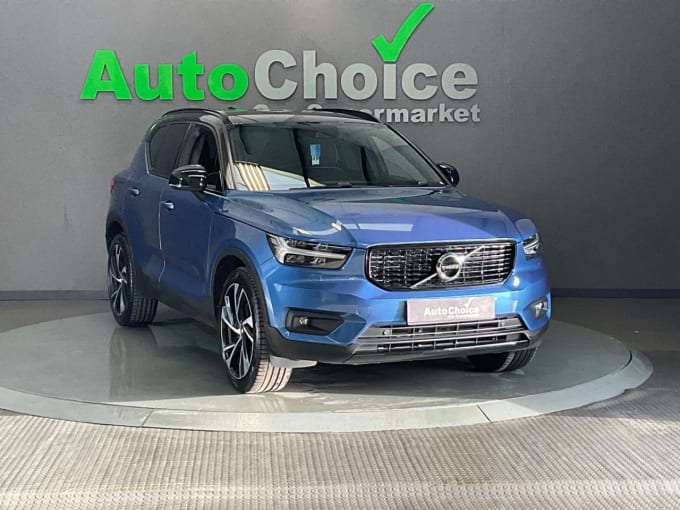 2025 Volvo Xc40