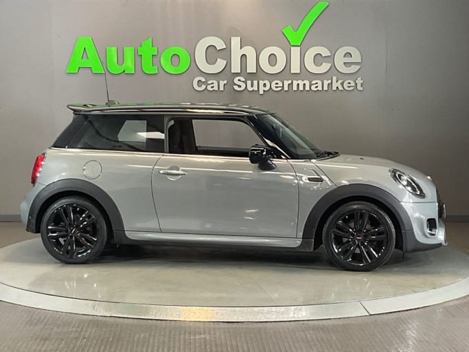 2025 Mini Hatch