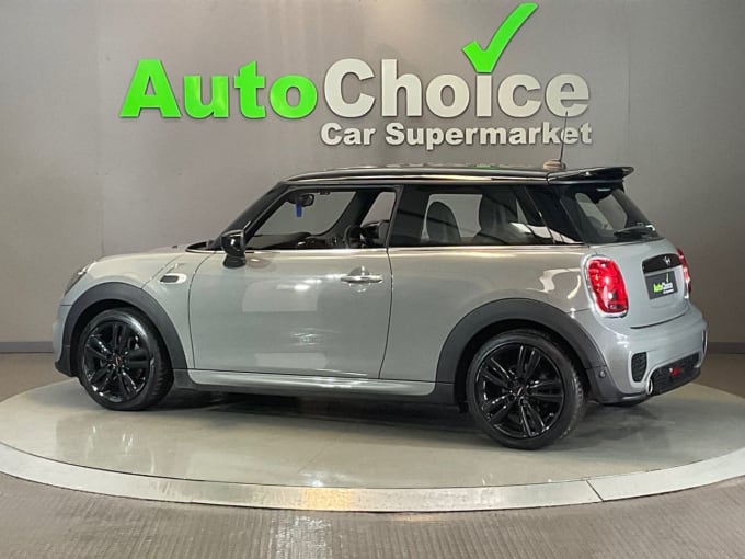 2025 Mini Hatch