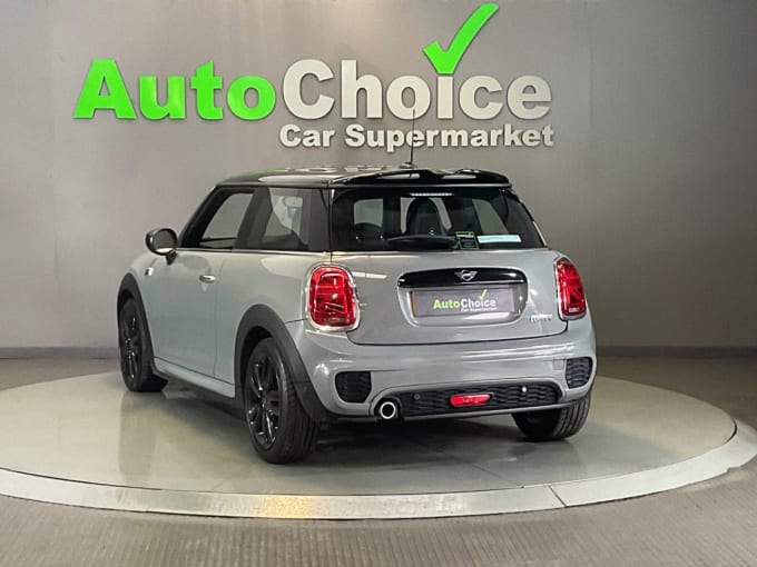 2025 Mini Hatch