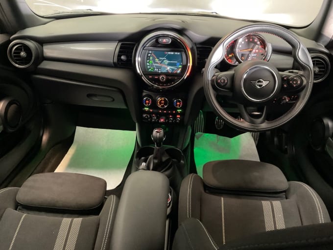 2025 Mini Hatch